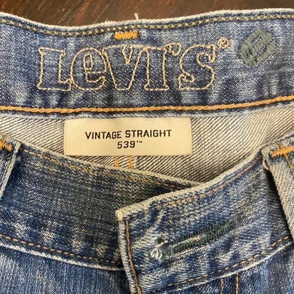 Levi's Vintage Straight 539 Light Blue Straight Jeans